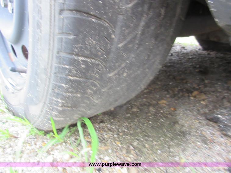 image for item I2090 2006 Ford Crown Victoria Police Interceptor