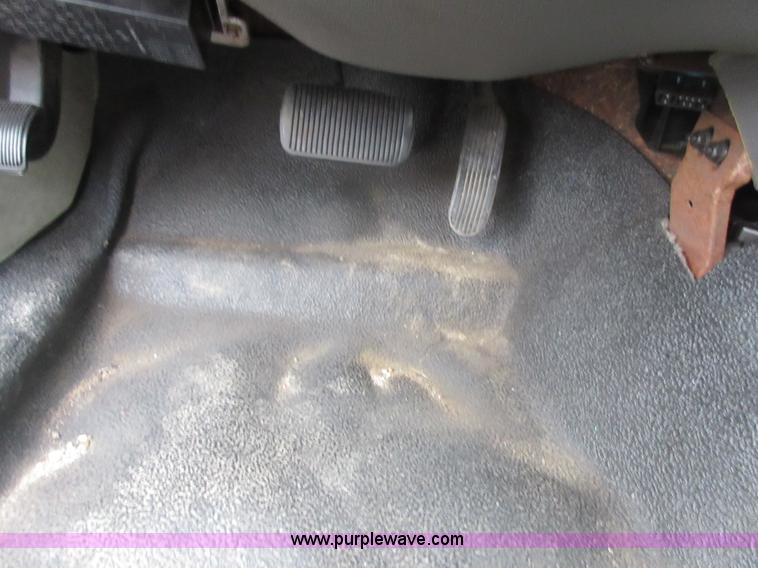 image for item I2090 2006 Ford Crown Victoria Police Interceptor