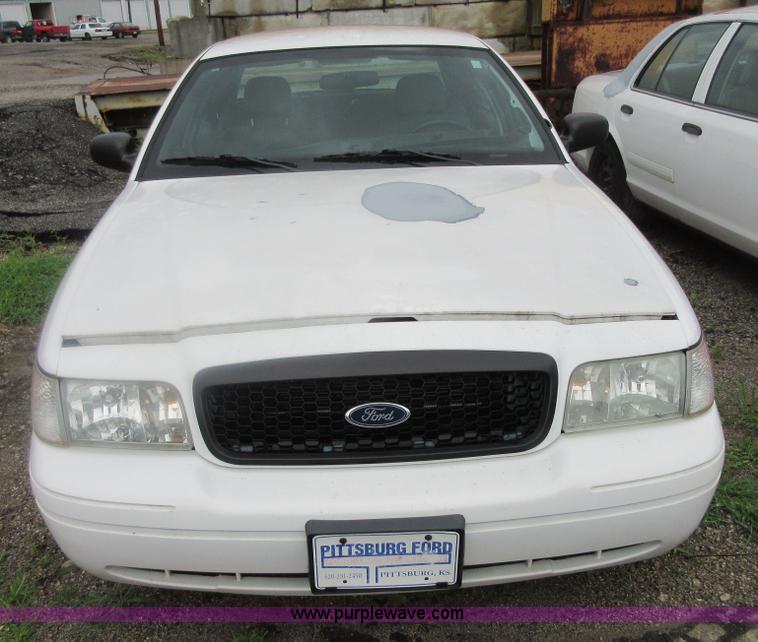 image for item I2091 2010 Ford Crown Victoria Police Interceptor