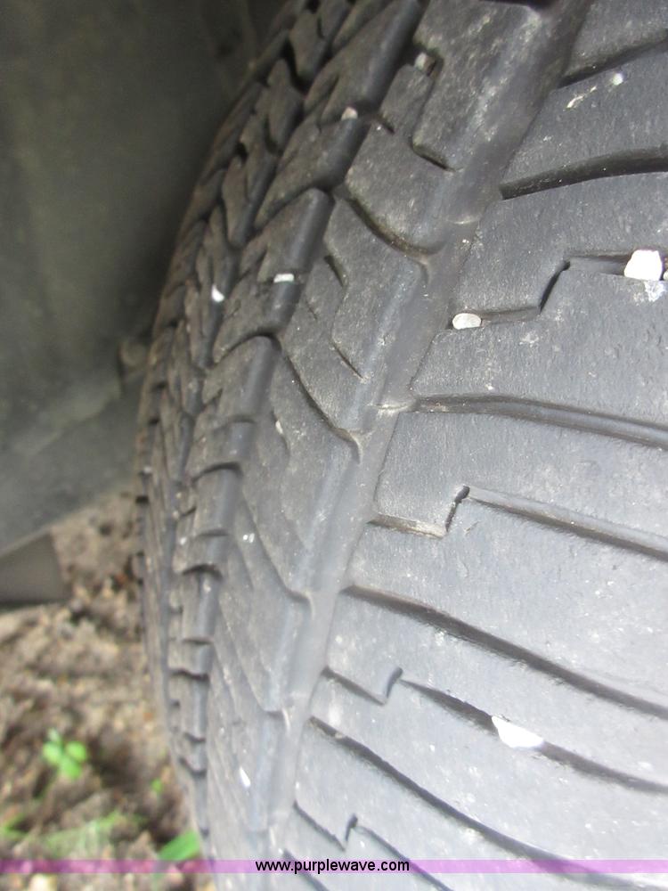 image for item I2091 2010 Ford Crown Victoria Police Interceptor