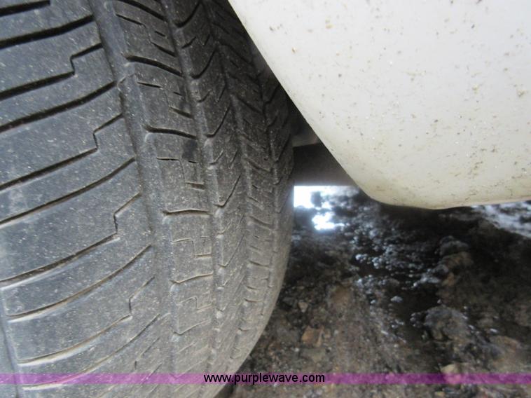 image for item I2091 2010 Ford Crown Victoria Police Interceptor