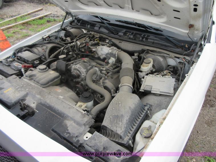 image for item I2091 2010 Ford Crown Victoria Police Interceptor