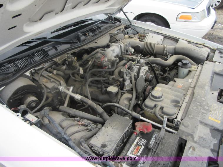 image for item I2091 2010 Ford Crown Victoria Police Interceptor