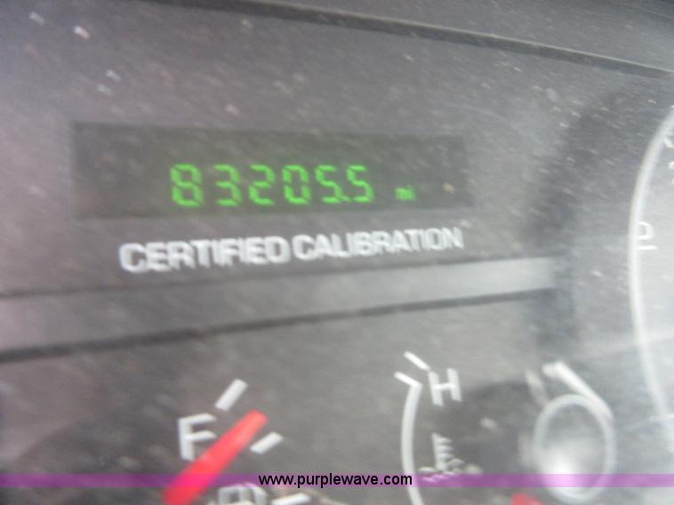 image for item I2091 2010 Ford Crown Victoria Police Interceptor