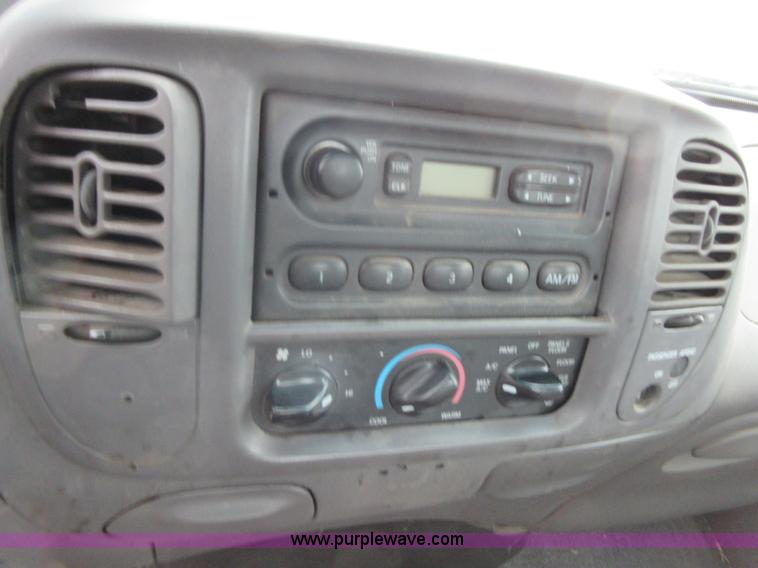 image for item I2092 1999 Ford F150 pickup truck