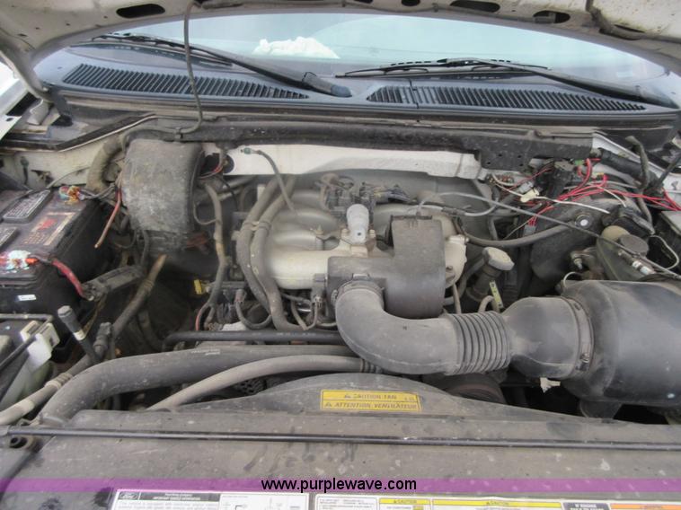 image for item I2092 1999 Ford F150 pickup truck