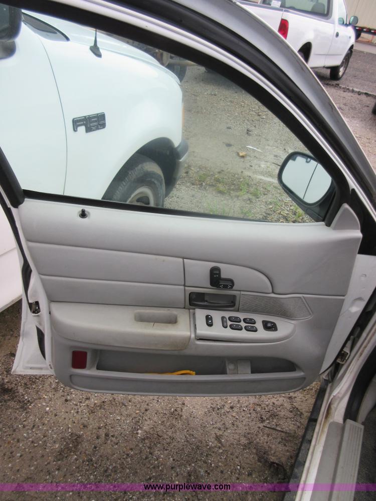 image for item I2093 2004 Ford Crown Victoria Police Interceptor