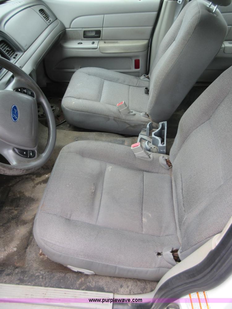 image for item I2093 2004 Ford Crown Victoria Police Interceptor