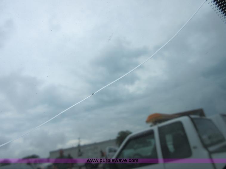 image for item I2093 2004 Ford Crown Victoria Police Interceptor