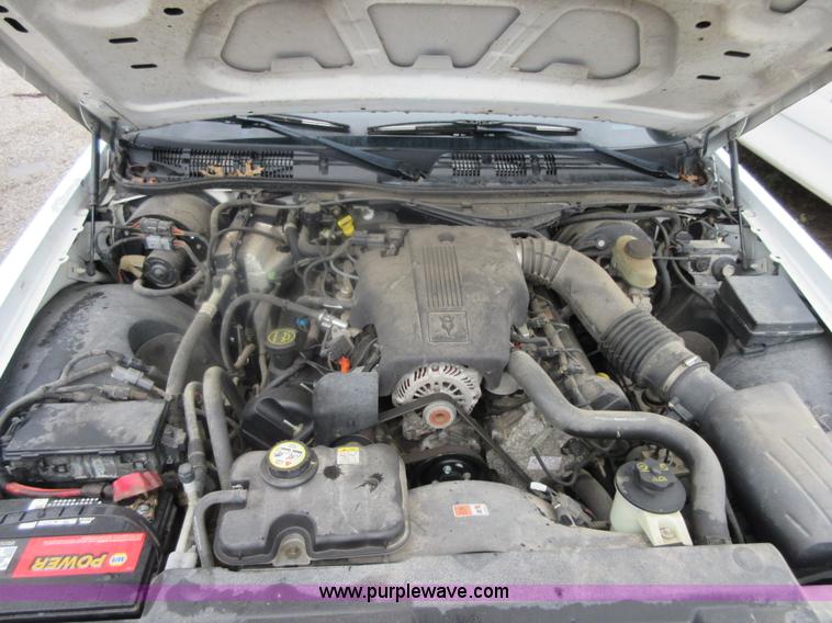image for item I2093 2004 Ford Crown Victoria Police Interceptor