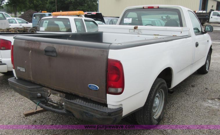 image for item I2095 1997 Ford F150 pickup truck