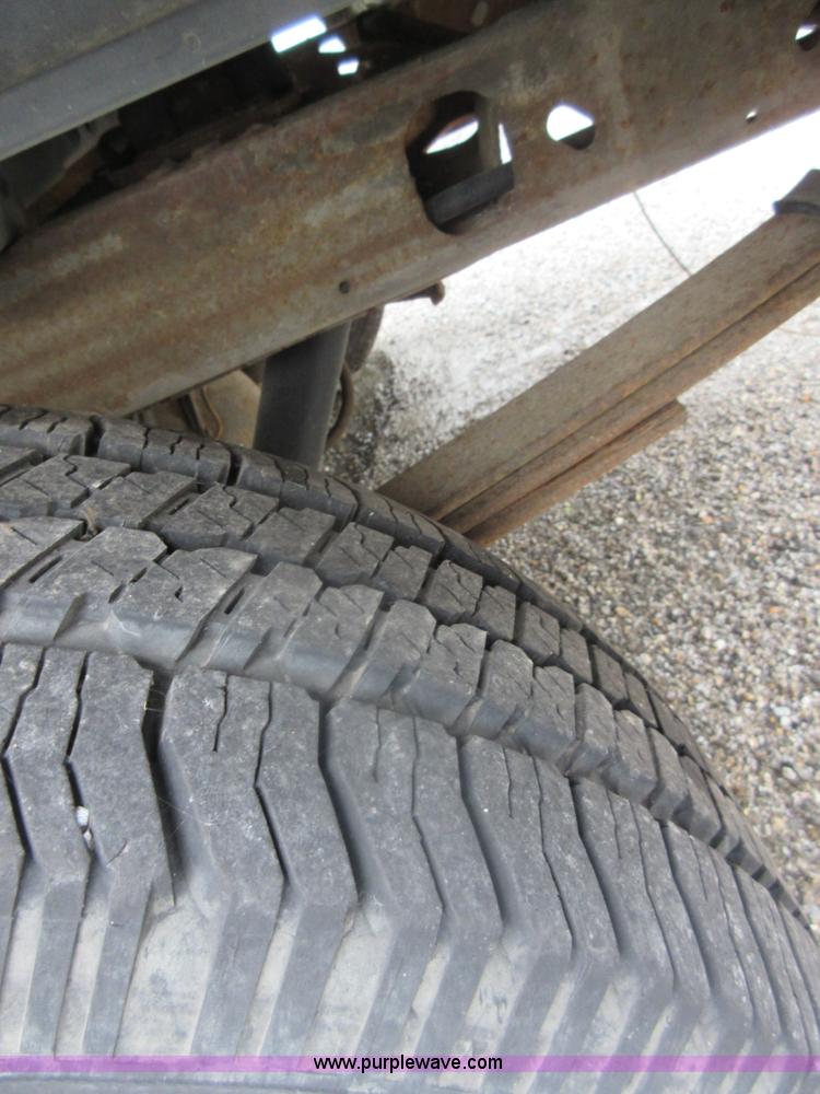 image for item I2095 1997 Ford F150 pickup truck