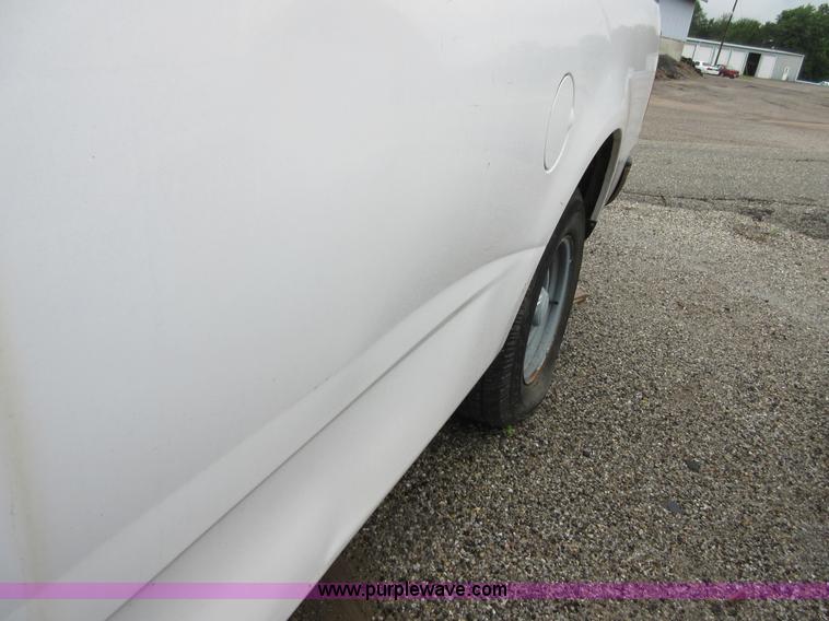 image for item I2095 1997 Ford F150 pickup truck