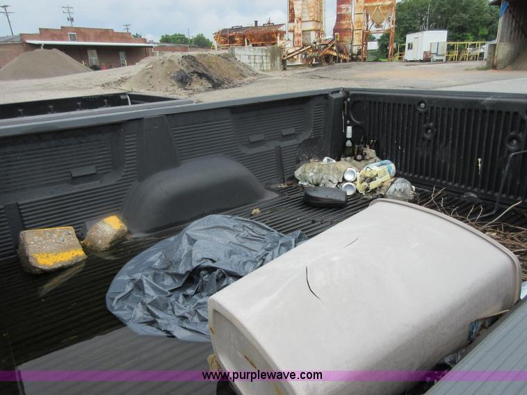 image for item I2095 1997 Ford F150 pickup truck