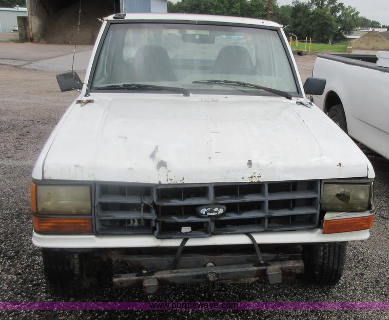 image for item I2096 1993 Ford Ranger pickup truck