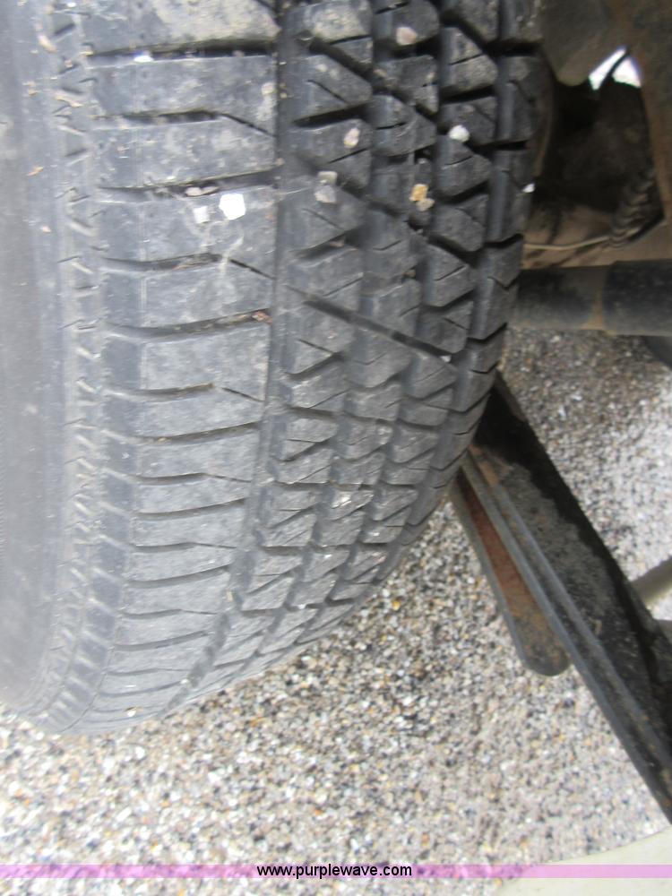 image for item I2096 1993 Ford Ranger pickup truck