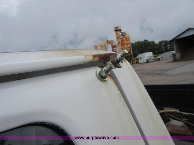 image for item I2096 1993 Ford Ranger pickup truck