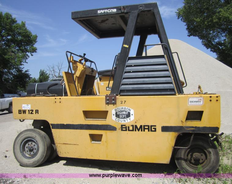 image for item I2109 Bomag BW12R pneumatic roller