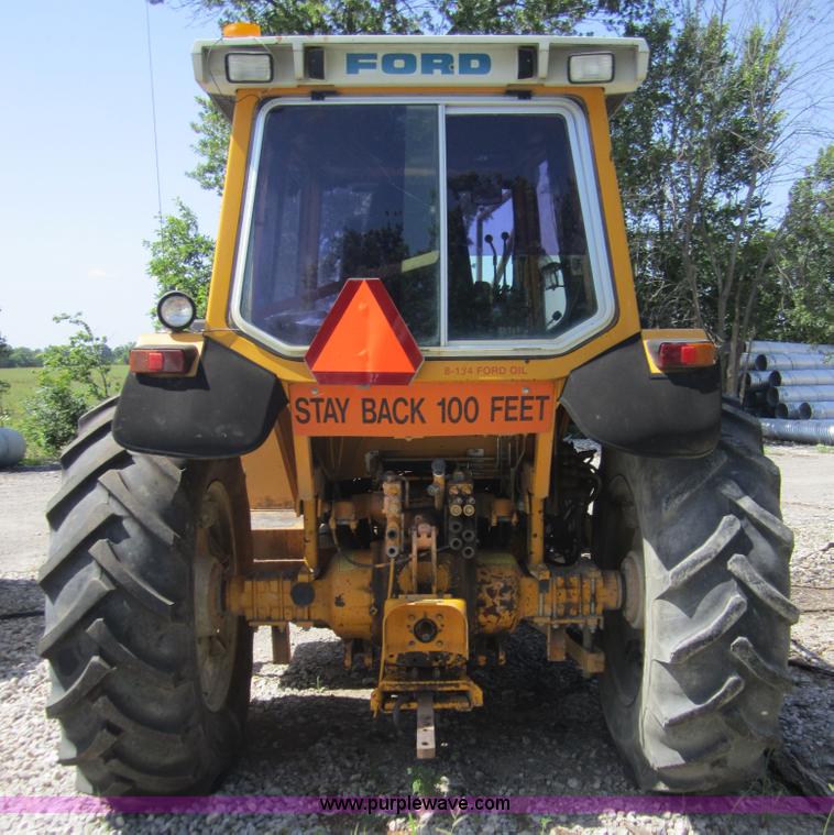 image for item I2111 1990 Ford 7710 tractor