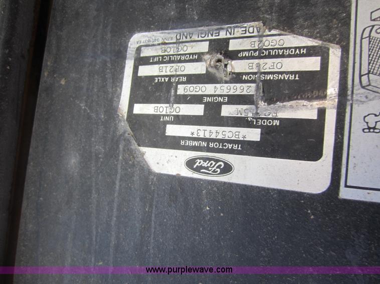 image for item I2111 1990 Ford 7710 tractor