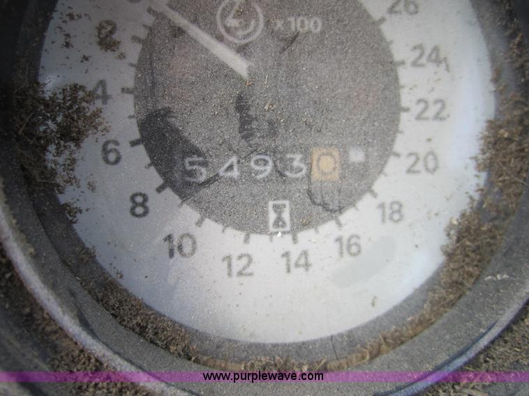 image for item I2111 1990 Ford 7710 tractor