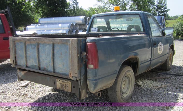 image for item I2112 1988 Chevrolet 1500 pickup truck