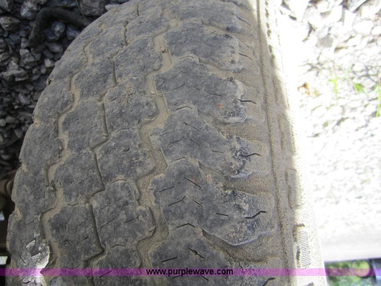 image for item I2112 1988 Chevrolet 1500 pickup truck