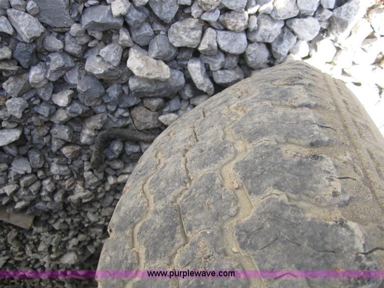 image for item I2112 1988 Chevrolet 1500 pickup truck