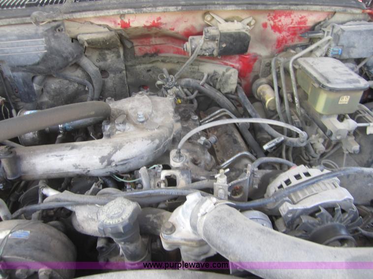 image for item I2113 1993 Chevrolet 3500 flatbed pickup truck