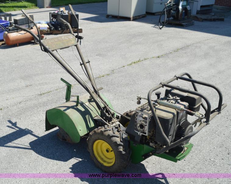 image for item I4502 John Deere 820R rear tine tiller