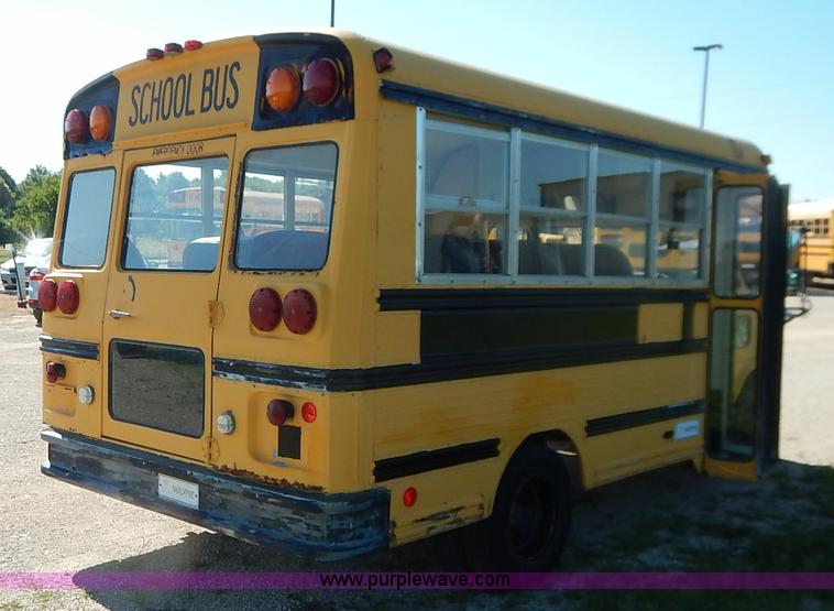 image for item J3752 1992 GMC Vandura G3500 bus