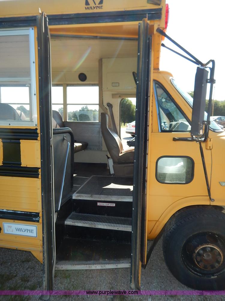 image for item J3752 1992 GMC Vandura G3500 bus