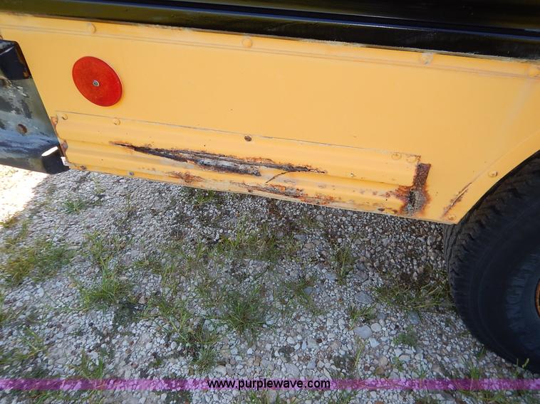 image for item J3752 1992 GMC Vandura G3500 bus