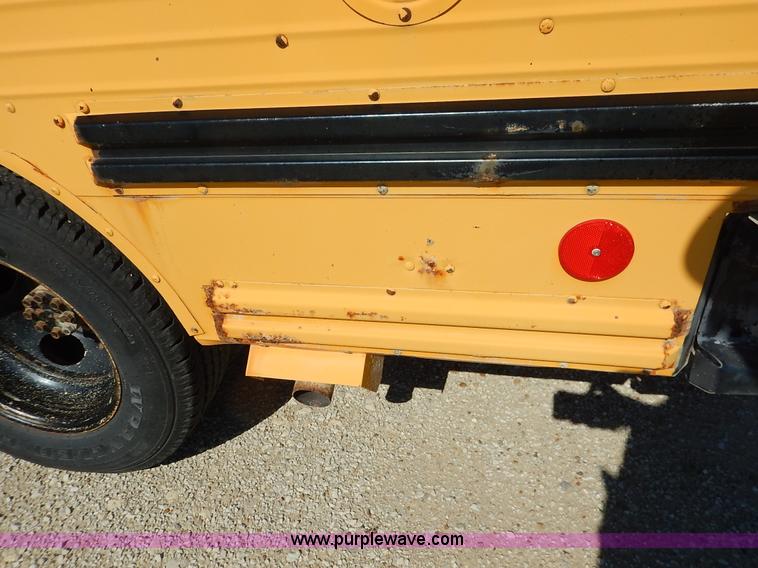 image for item J3752 1992 GMC Vandura G3500 bus