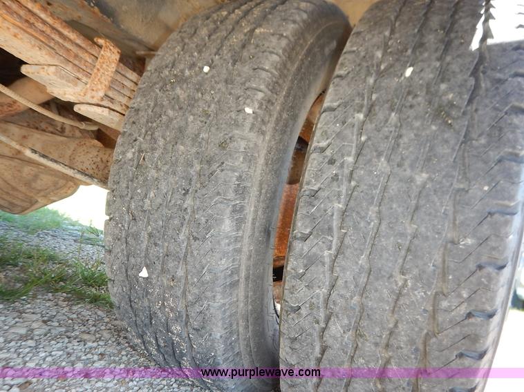 image for item J3752 1992 GMC Vandura G3500 bus