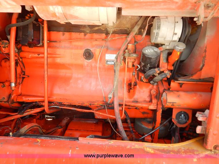 image for item J3756 1983 John Deere 570A motor grader