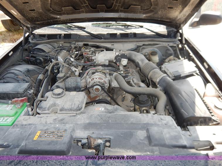 image for item J3762 2010 Ford Crown Victoria Police Interceptor