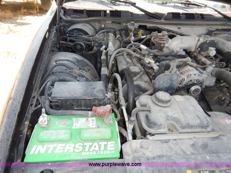 image for item J3762 2010 Ford Crown Victoria Police Interceptor