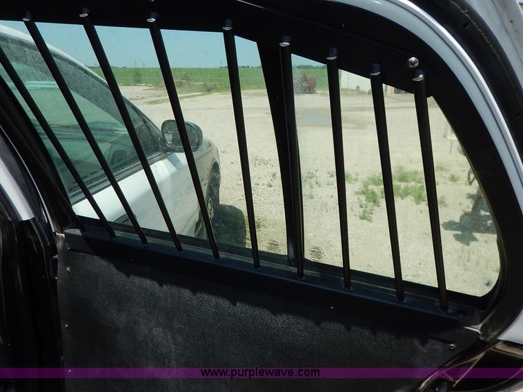 image for item J3762 2010 Ford Crown Victoria Police Interceptor