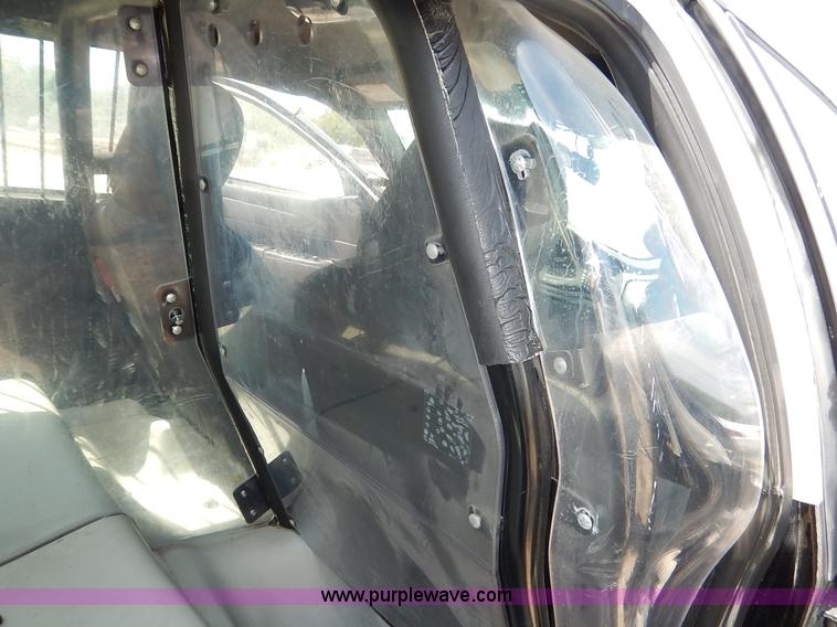 image for item J3762 2010 Ford Crown Victoria Police Interceptor