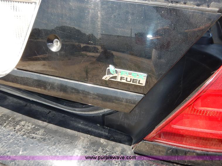 image for item J3762 2010 Ford Crown Victoria Police Interceptor