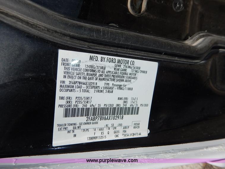 image for item J3762 2010 Ford Crown Victoria Police Interceptor