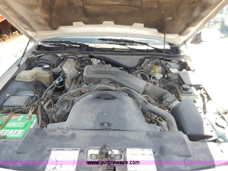 image for item J3768 1995 Ford Crown Victoria Police Interceptor