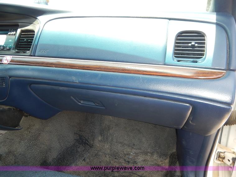 image for item J3768 1995 Ford Crown Victoria Police Interceptor