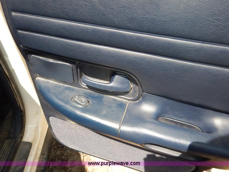 image for item J3768 1995 Ford Crown Victoria Police Interceptor