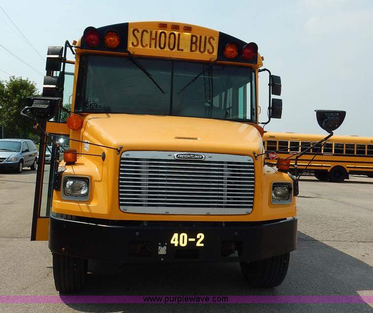 image for item J3807 2002 Thomas Built FS65 school bus