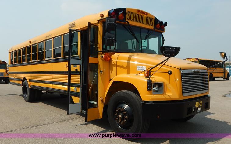 image for item J3807 2002 Thomas Built FS65 school bus