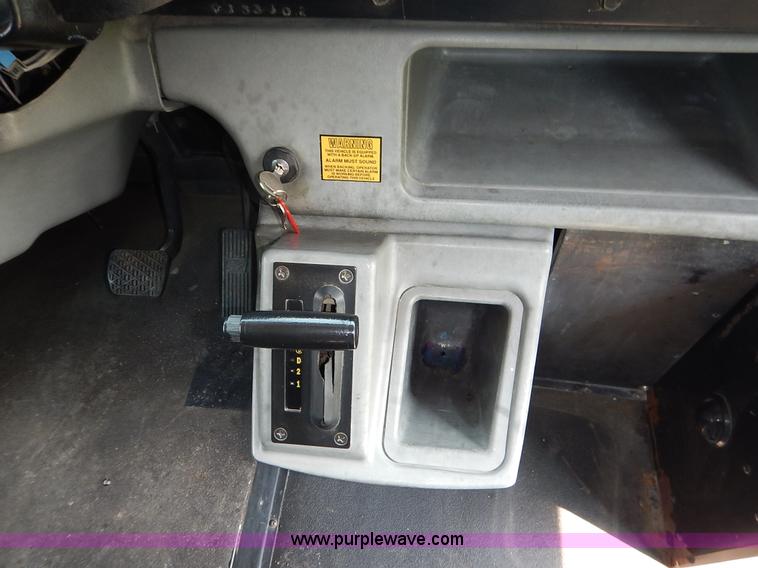 image for item J3807 2002 Thomas Built FS65 school bus