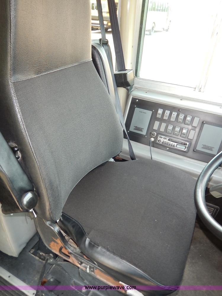 image for item J3807 2002 Thomas Built FS65 school bus