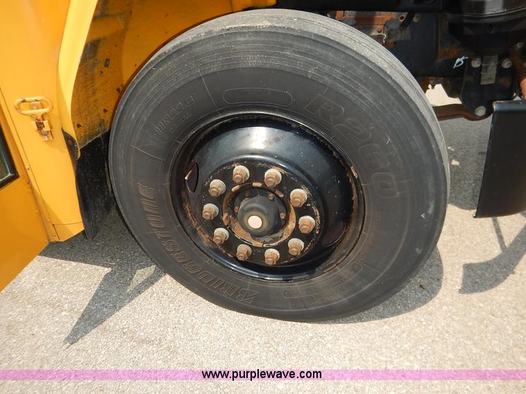 image for item J3807 2002 Thomas Built FS65 school bus